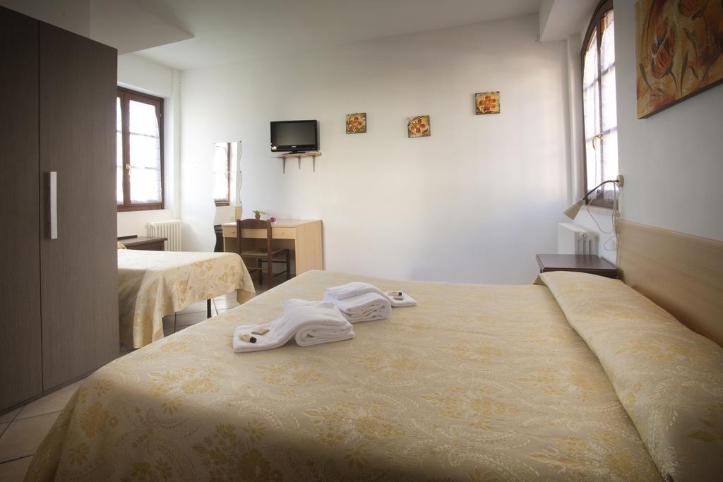 Soggiorno La Primula Siena Exterior foto
