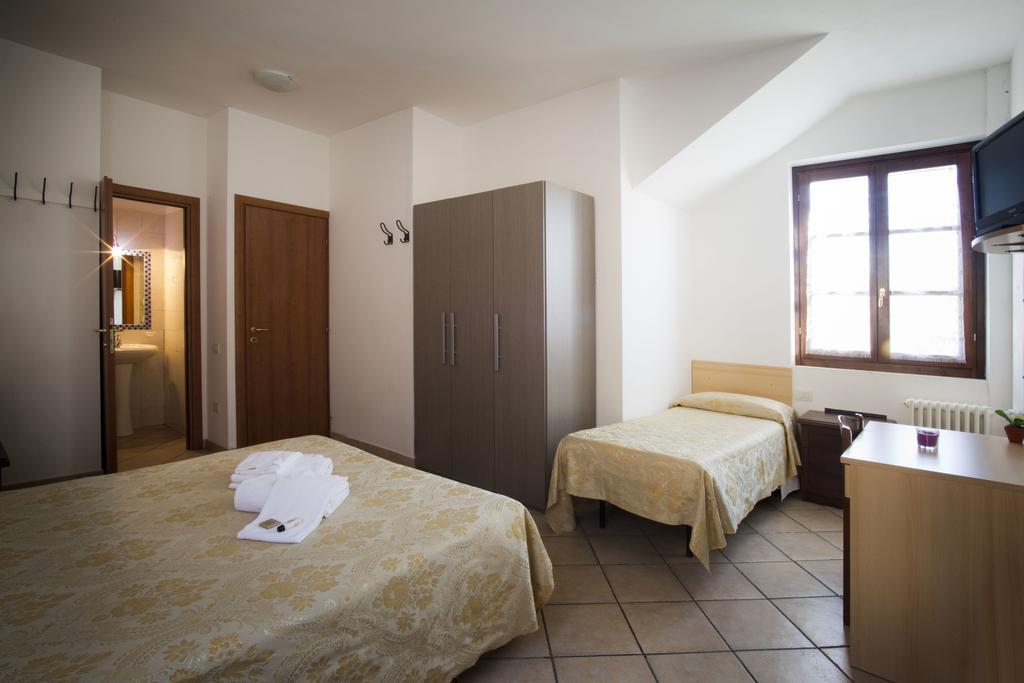 Soggiorno La Primula Siena Exterior foto
