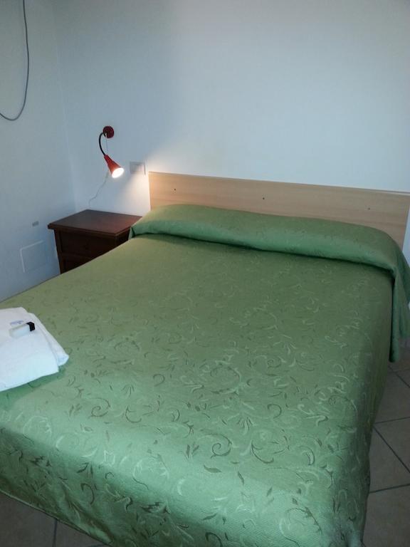 Soggiorno La Primula Siena Habitación foto